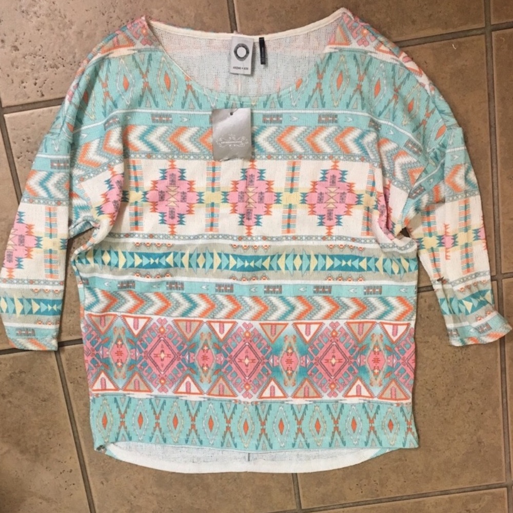 Morgana pullover by Akemi + Kin - Picture 7 of 8